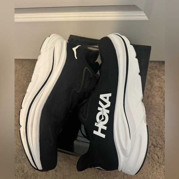 Hoka Clifton 10 extra wide Men's Black white Running Shoes - Picture 4 of 7